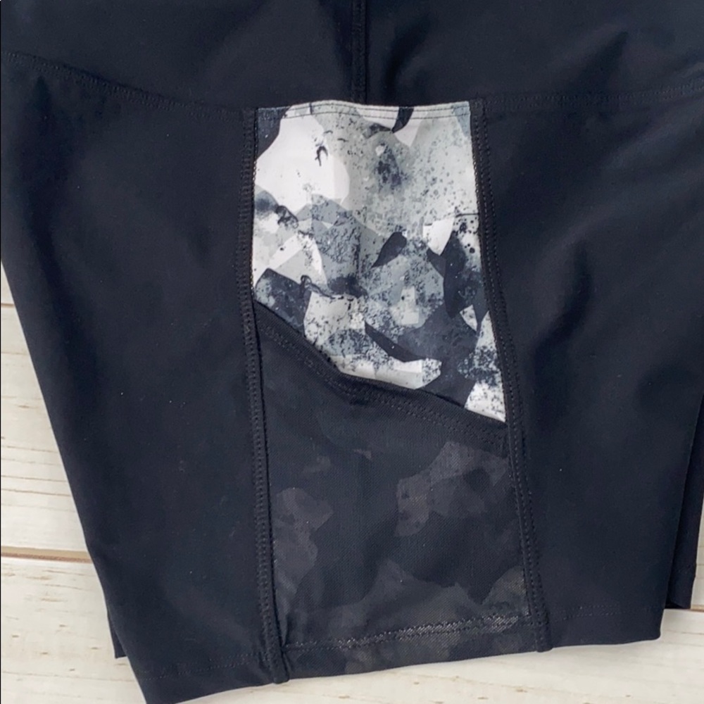 NWT Marika Hottie Short Blk/Wht Angel Camo - Picture 4 of 6